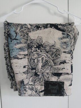 Rebel Vengeance Tapestry Skull Shorts 42